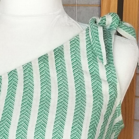 One-Shoulder Linen Blend Green Crop Top Size Small Quzu Stripes - Picture 3 of 9